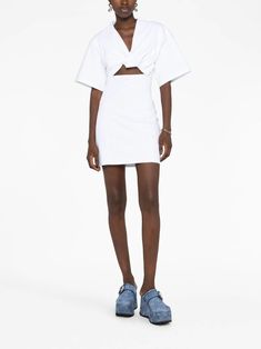 Jacquemus La Robe T-Shirt Bahia cut-out Minidress - Farfetch Jacquemus Jersey Dress, Travel Outfit, White Cotton, Fashion Designer, Sweat Shirt, Espadrilles, Fashion Branding, Cut Out, Color White