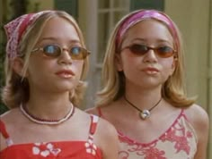 2000s Childhood, 2000s Hairstyles, Grunge Outfits 90s, The Olsen Twins, 90s Grunge Hair, Childhood Aesthetic, London Holiday, Winning London, Mode Rose