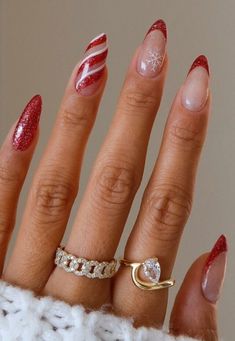 Christmas Almost Nails, Medium Almond Christmas Nails, Christmas Acrylics Red, Red Nails For Winter, Neutral Christmas Nails Gel, Red Nail Christmas Designs, Red Nail Designs Almond Shape, Almond Elegant Nails, Christmas Red Nail Designs