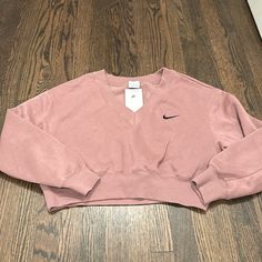 Nike Crewneck Sweatshirt Brand New With Tags. Size: M. Color: Purple/Pink Nike Crewneck Sweatshirt, Tops Nike, Nike Crewneck, Branded Sweatshirts, Vintage Sweatshirt, Nike Tops, Vintage Pink, Color Purple, Pink Purple