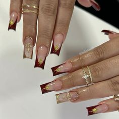 Formal Accessories Gold, Nail Designs With Gold Charms, Red Gold Nails Acrylic, Gold Accent Nails Acrylic, Red Nails With Gold Charms, White Red And Gold Nails, Red And Gold Nails For Quinceanera, Gold And Red Nail Designs, Gold And Red Nails Ideas