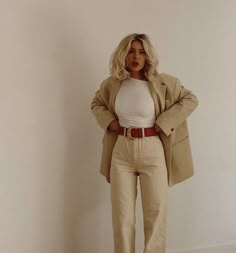 Emmy Moore Outfits, Boho Office Wear, Cute Office Outfits Young Professional, Spring Office Outfits, Young Women Outfits, Cute Office Outfits, Laura Jade Stone, Office Outfits Women, Business Casual Outfits For Work