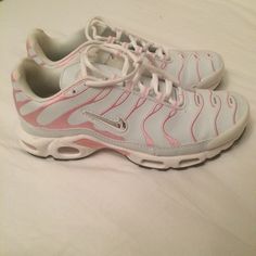 Nike Triple Pink, White Tns, Nike M2k Tekno Pink, Pink Low-top Walking Shoes With Air Max Cushioning, Pink And White Nike, Tn Nike Orange Rose, White Nike Air, Nike Air Max White, Air Max Plus Tn