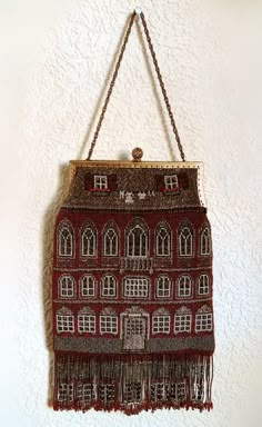 Vintage Purses, Pretty Bags, Beaded Purses, Beaded Bags, Womens Purses, Historical Fashion, Home Fashion