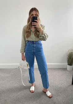 Trendy Outfits Jeans, Job Clothes, Legs Outfit, Plain Outfits, Cute Spring Outfits, Summer Work Outfits