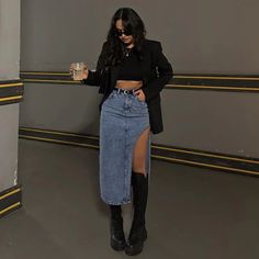 Skirt Tulle, Denim Skirt Outfits, Long Denim Skirt, Moda Vintage, Cute Everyday Outfits, Outfit Inspo Fall, Edgy Outfits, Winter Fashion Outfits, Outfits Casuales