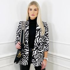 Blazer Summer Outfits, Print Jacket Outfit, Zebra Print Clothes, Ruched Sleeve Blazer, Paris Girl, Europe Outfits, Spring Outfits 2022, Ruched Sleeve, Cute Spring Outfits