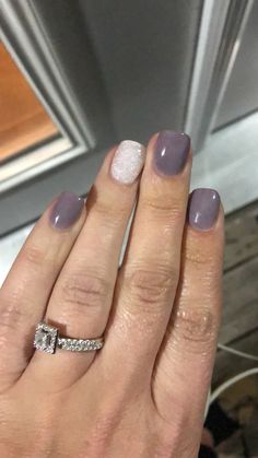 Fall Nail Colors Dip Powder Short Nails, Dip Nails For Fall, Fall Nail Dip Colors, Sns Nail Colors, Fall Dip Powder Nails, Nature Nails Designs, Fall Nail Colours, Dip Nails Ideas, Tipped Nails