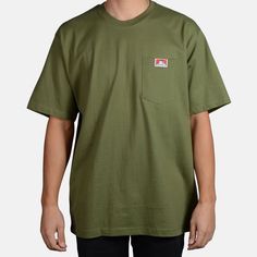 Crafted from a heavyweight poly-cotton blend, this short sleeve pocket tee is designed to withstand even the most challenging conditions. The oversized fit provides ample room for layering and unrestricted movement. With its durable construction and functional design, this long sleeve tee is the perfect choice for stay Casual Green T-shirt For Everyday, Green Casual T-shirt For Everyday, Green Urban Cotton T-shirt, Urban Green Cotton T-shirt, Green Short Sleeve Streetwear Tops, Urban Style Green Cotton T-shirt, Green Short Sleeve Tops For Streetwear, Urban Style Green Cotton Shirt, Urban Green Crew Neck Top