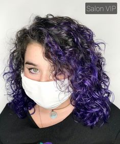 Purple Curly Hair, 3a Curls, Black Hair Ombre, Pink Purple Hair, Purple Streaks, Purple Balayage, Purple Ombre Hair, Dark Purple Hair