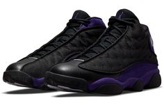 The “Court Purple” was but a step in the right direction, its materials, and construction not too unlike many of the originals. Robust tumbled leathers laid in a dark black across the toe, matched by the profile’s reflective and dimpled ballistic nylon. SKU: DJ5982-015 Release Date: 8 Jan 2022 Color:Black/Court Purple/White Spud Webb, Family Shoes, Air Jordan Retro 13, Urban Street Fashion, Retro 13, Boots On Sale, Air Jordan 13 Retro, Jordan 13 Retro, Air Jordan Retro