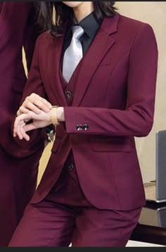 This is a Classy Burgundy color 3 Piece Suit by GoldencrownStore /crafted from high quality fabric and imported materials. Our products are handcrafted by experienced tailors who make sure the that the stitching is precise, lining is proper and the overall product is sturdy enough to not go out of shape for more than a few years. Also all our products have extra margins in their length, sleeves, sides so it's easily alterable if your size changes after some time. To see more available colours an Wine Suit, Wedding Suit Women, Women Suits Wedding, Womens Suit, Trendy Suits, Suit For Women, Woman Suit Fashion, Red Suit