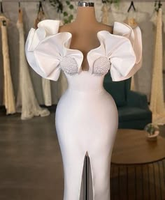 White Satin Dress, Civil Wedding Dresses, Classy Wedding Dress, Elegant Dresses Classy, Glamour Dress, Dream Wedding Ideas Dresses, فستان سهرة