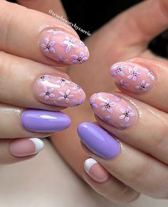 All picture credits to: truebeautybycarrie on instagram 🪻 Spring Nail Ideas, Floral Nail, Flower Nail Designs, Floral Nail Art, Spring Nail, Floral Nails, Flower Nails, Nails Ideas