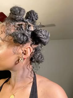 Natural Loc Styles For Black Women, Bantu Knot Loc Styles, Locs Bantu Knots, Bantu Knots On Locs, Loc Styles For Black Women, Locs Journey, Short Box Braids Hairstyles, Loc Hairstyles