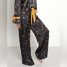 Nwot Beach Riot Gold Celestial Size S Never Worn Cozy Up Under The Stars Pajama Pants Featuring An Otherworldly Celestial Print Chic Gold Ties On The Sleeve And Waistband. Fabric: Polyester Care: Hand Wash. Black Long Pants For Pajama Party, Black Pants For Summer Pajama Party, Wide Leg Black Pants For Pajama Party, Black Wide Leg Loungewear Set, Black Summer Bottoms For Night, Black Bottoms For Summer Nights, Celestial Pajamas, Moon Pajamas, Celestial Print