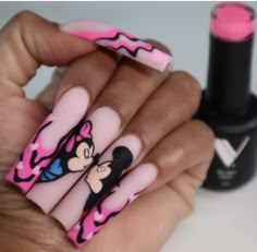 Proud Family Nail Art, Minnie And Mickey Mouse Nails, Valentine Character Nails, Character Valentines Nails, Purple Swirl Nails, Valentines Day Nails Pink, Beach Nails Art, Easy Nail Designs For Beginners, Nails Hearts