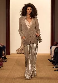 RL Runway Ralph Lauren Fashion Show 2024, Ralph Lauren Runway 2000s, Ralph Lauren 2000 Runway, Ralph Lauren Fashion Show 2022, New York City Penthouse, Ralph Lauren Pre Fall 2022, City Penthouse, I Love Paris, Ralph Lauren Home