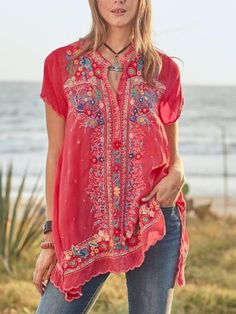 Coral Outfits, Mexican Shirts, Loose Shirt, Loose Shirts, Floral Print Blouses, Hippie Chic, Online Tops