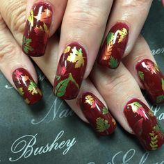 nail autumn leaves gel designs ideas Fall Leaves Nail Art, Nails Designs Short, Thanksgiving Nail Art, Pride Nails, Season Aesthetic, Makeup Hacks Beauty Secrets, Fall Nail Art Designs, Fall Gel Nails, Cute Nails For Fall