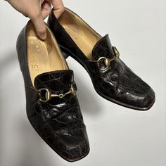 Vintage Gucci Italian Made Crocodile Leather Loafers With Gold Horsebit Embellishment, Dark Brown Excellent Vintage Condition Gucci Made In Italy 6 1/2 Elegant Gucci Pointed Toe Loafers, Elegant Loafers With Crocodile Pattern For Work, Elegant Crocodile Pattern Loafers For Work, Crocodile Boots, Bit Loafers, Shoes Vintage, Horse Bits, Crocodile Leather, Gucci Shoes