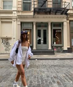 Summer City Outfits, Spain Outfit, Vacation 2023, European Fashion Summer, Nyc Fits, Nyc Outfits, Look Legging, New York Outfits, European Summer Outfits