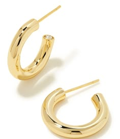 From Kendra Scott&#x2C; these earrings feature:hoop earrings14K Gold plated or rhodium plated over brassPost closureApprox. 0.71" outside diameterImported. Kendra Scott Earring, Kendra Scott Gold Hoop Earrings, Gold Earrings Trendy, Kendra Scott Huggie Earrings, Gold Kendra Scott Earrings, Kendra Scott Hoop Earrings, Kendra Scott Gold Earrings, Cute Preppy Earrings, Cute Fall Jewelry