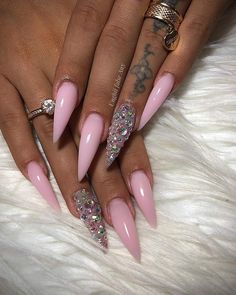 Toe Nail Color, Nails Stiletto, Fantasy Nails, Pink Ombre Nails, Beauty Corner, Nails Design With Rhinestones, French Tip Acrylic Nails, Nail Colours