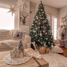 Cozy Christmas Living Room, Xmas Deco, Cosy Christmas, Christmas Decorations Living Room, Christmas Living Rooms, Christmas Bedroom, Nordic Christmas