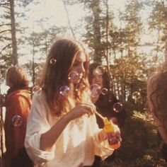 70s Woodstock Aesthetic, Hippie Profile Picture, 60s Hippie Aesthetic, Hippie Core Aesthetic, Hippie 70s Aesthetic, Hippie Lifestyle Aesthetic, Woodstock Aesthetic, 70s Aesthetic Hippie, Aesthetic Test