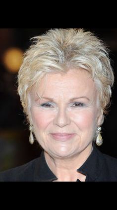 Julie Walters Hair, Julie Walters, Chic Short Hair, Over 60 Hairstyles, Haircuts For Women Over 50, Stylish Short Haircuts, Short Haircuts For Women, Short Grey Hair, Hair Styles 2014