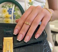 Short Classy Nails, Gel Nails French, White Tip Nails, French Manicure Nails, Basic Nails, French Tip Acrylic Nails