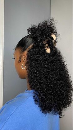 Natural Hair Bun Styles, Cute Curly Hairstyles, Natural Hair Beauty, Natural Hair Styles Easy, Curly Hair Inspiration