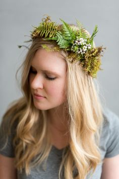 Wearable Flowers, Flower Business, Team Training, Bridal Hairstyle, Creative Wedding Photography, Wedding Hair Flowers, Flowers For You, Training Day, Flower Crowns