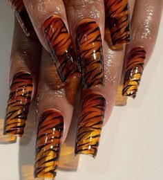 Piano Hands, Tiger Nails, Nail Design Glitter, Her Nails, Classy Acrylic Nails, Dope Nail Designs, Really Cute Nails