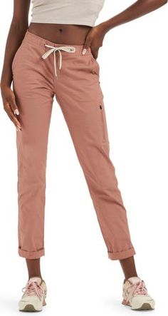 Vuori Ripstop Pants Outfit, Ripstop Pants, Everyday Pants, Closet Inspiration, Stylish Sunglasses, Weekend Wear, Cotton Pants, Fall Winter Outfits, Who What Wear