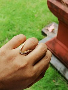 Blunt U vaddungila Vanku Rings Designs, Vodungila Designs, Odiyanam Designs Gold, Kalyanapu Ring Designs, Vanka Rings For Women, Pradanam Ring Designs, Prathanam Ring Designs, Vanku Rings Gold, Oddiyanam Designs Gold