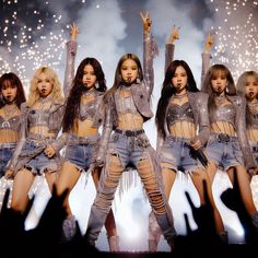 Kpop Outfits Inspiration Stage, Kpop Cover, Black Woman Artwork, Coachella Outfit