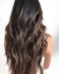 Brunette Long Hair, Brown Hair Trends, Black Hair Balayage, Big Splash, Curls For Long Hair, Chocolate Brown Hair, Caramel Balayage