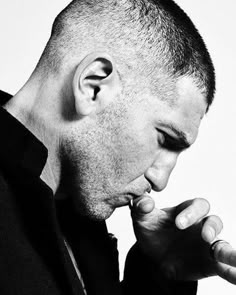 Jon Bernthal, The Punisher, World Of Darkness, Foto Poses