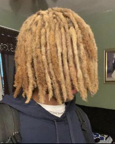 Red And Blonde Dreads Men, Blonde Dreads Men, Yellow Dreads Men, Brown Dyed Dreads Men, Brown Dreads Black Man, Men’s Dyed Dreads, Blond Dreads