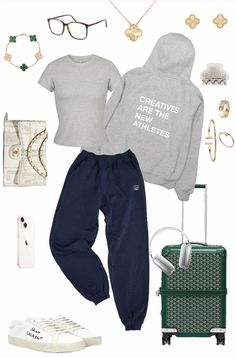 Lazy Weekend Outfit, Navy Blue Sweats Outfit, Outfits With Blue Sweatpants, Blue Sweats Outfit, Champion Sweatpants Outfit, Navy Sweatpants Outfit, Blue Sweatpants Outfit