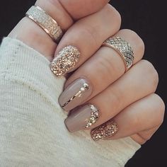 Nail Art Paillette, Bride Indian, Golden Nails, Valentine Nails, Pretty Nail Art Designs, Nails Wedding, Glam Nails, Nail Designs Glitter, Glitter Nail