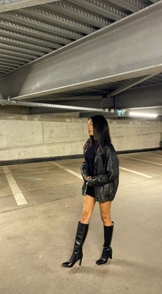 Long High Heel Boots Outfit, Cute Winter Outfits Night Out, Black High Boots Outfit Fall, Long Boot Heels Outfits, Boot Inspo Outfit, Classy Winter Going Out Outfits, Night Out Boots Outfit, Fall Dress With Boots Outfit, Stilleto Boot Outfit