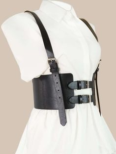 Metal Buckle Harness Belt | SHEIN USA Harness Belt Outfit, Buckle Belt, Trendy Fashion Women, Looks Vintage