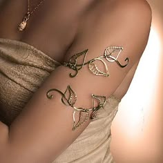 Arm Cuff Jewelry, Manset Lengan, Upper Arm Cuff, قلادات متدلية, Upper Arm Cuffs, The Folk Of The Air, Arm Jewelry, Arm Bracelets, Folk Of The Air