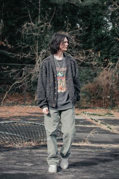 Grundy Outfits Men, Retro Outfits Male, 90s Seattle Grunge Fashion, Handsome Clothes For Men, Modern Grunge Outfits Men, Men Style Grunge, Men’s 90s Grunge Fashion, Modern Clothes Men