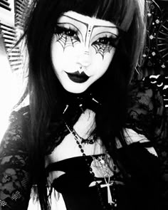 Trad Goth Fashion, Dark Gothic Fashion, Trad Goth Makeup, Types Of Goth, Goth Music, Goth Subculture, Trad Goth, Cute Eye Makeup