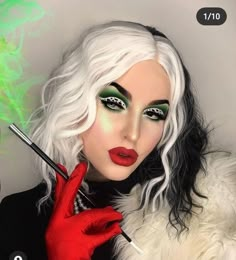 Cruelly Deville Hair, Cruella Costume Makeup, Cruella Deville Makeup Ideas, Cruela Halloween Costumes, Cruella Makeup Looks, Cruella Deville Hair Inspiration, Best Halloween Makeup Looks, Cruella Halloween Makeup, Cruelly Deville Nails