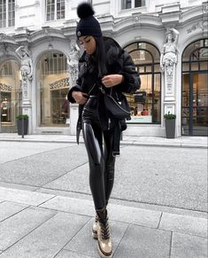 Black Is My Happy Color, Instagram Advertisement, Summer Outfits Minimalist, Outfits Minimalist, I Love Paris, Shoes Luxury, Dresses Outfits, February 10, Women's Casual Style